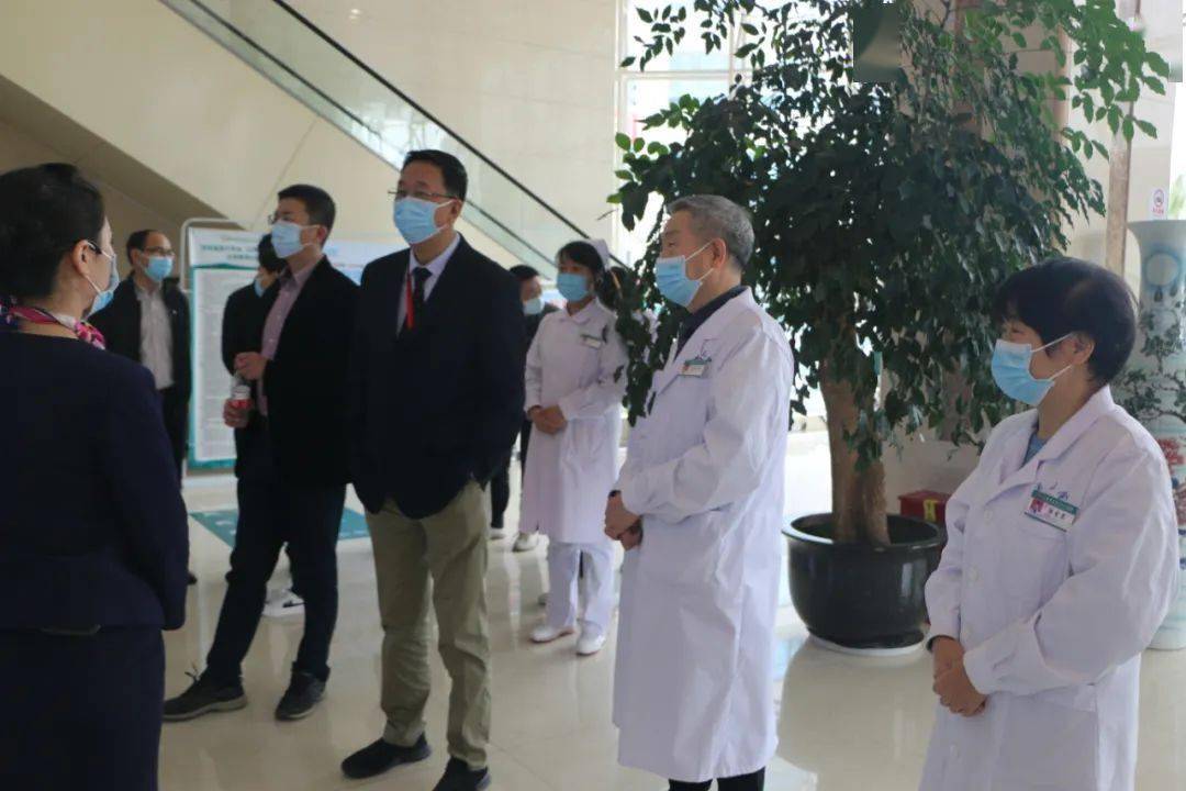 2021年10月16日上午,北京解放军总医院眼科医学部魏世辉教授,徐全刚