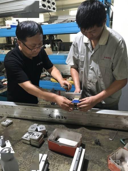 同事|百年初心奋斗者| 白清良：攀登的路，再难也要有人走