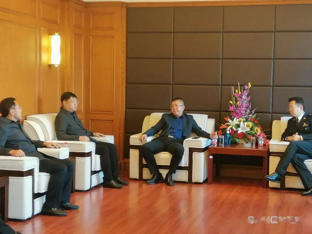 要闻苗永鹏与大东港海关进行座谈交流