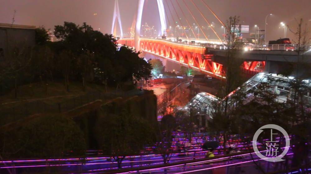 重庆网红新地标⑭丨山路十八弯 东水门大桥景观步道还要多一弯