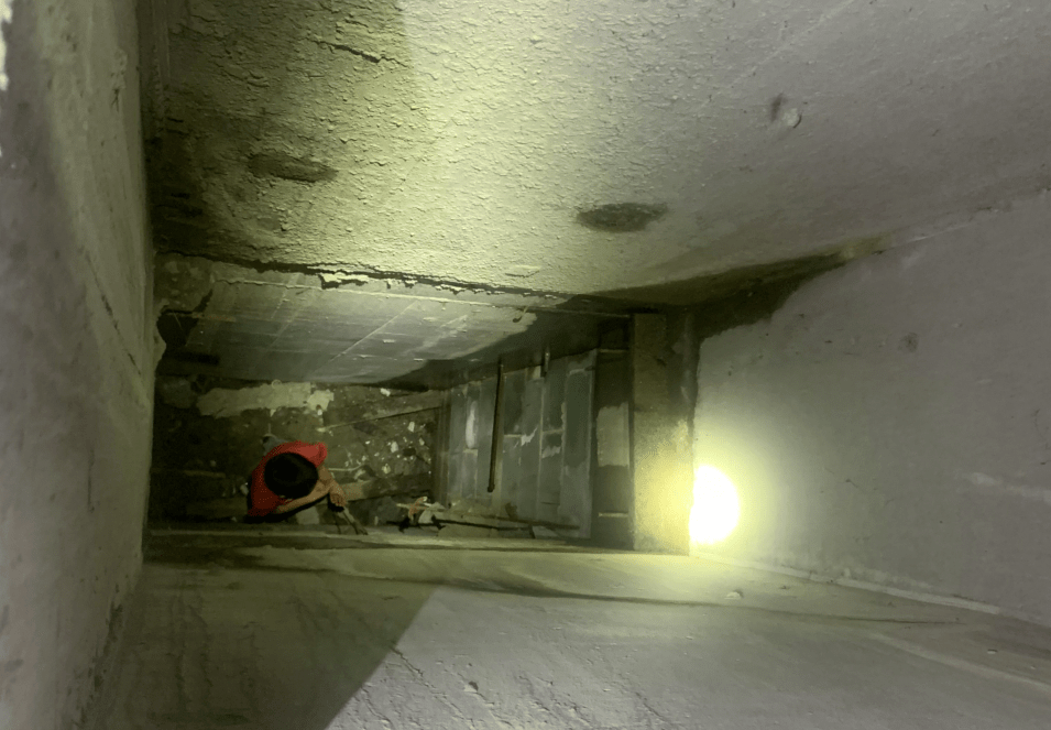 惊险!常州10岁男孩捉迷藏掉进7米深通风管道井