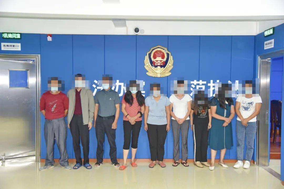 梅州某村9男女被警方现抓_蕉岭