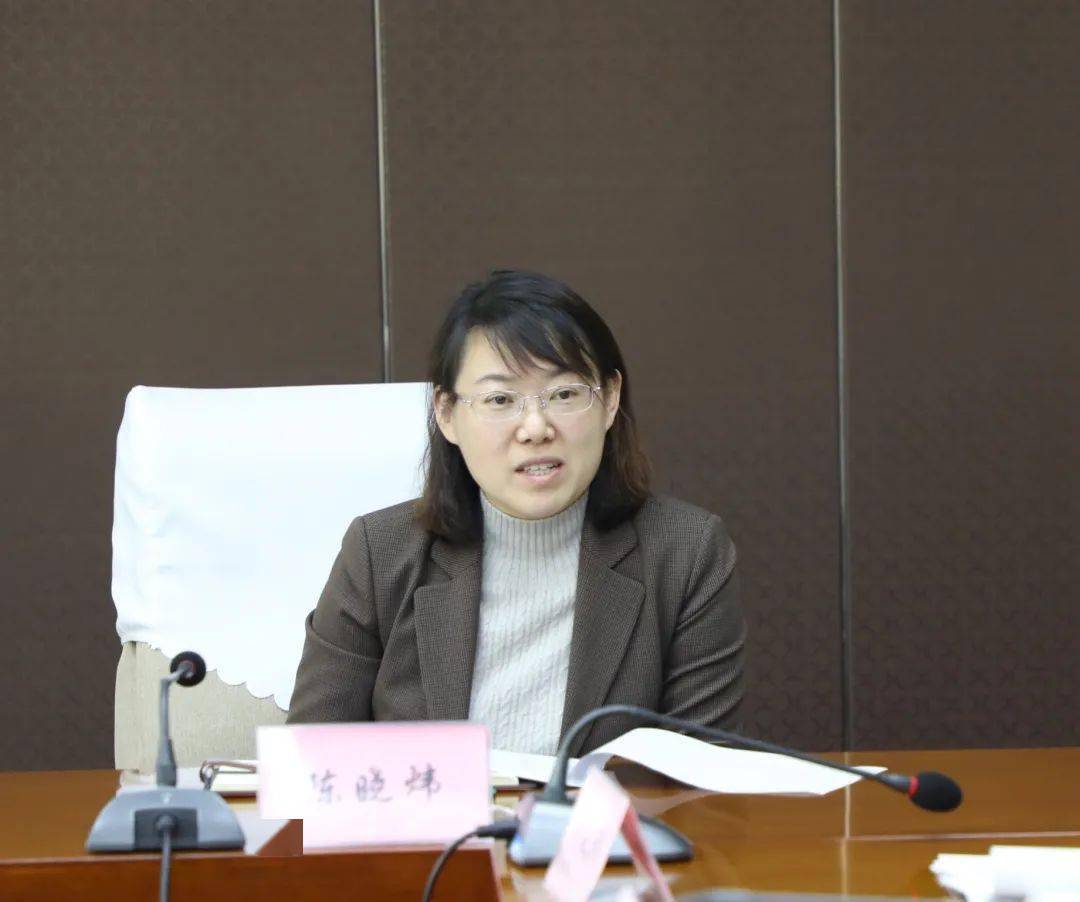 陈晓炜就做好教育工程项目建设工作讲了具体意见.