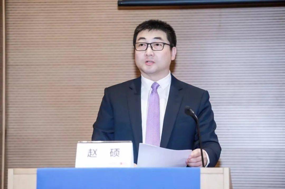 中国科学院大学教育基金会赵硕秘长主持开幕式第三届中国疫苗学大课