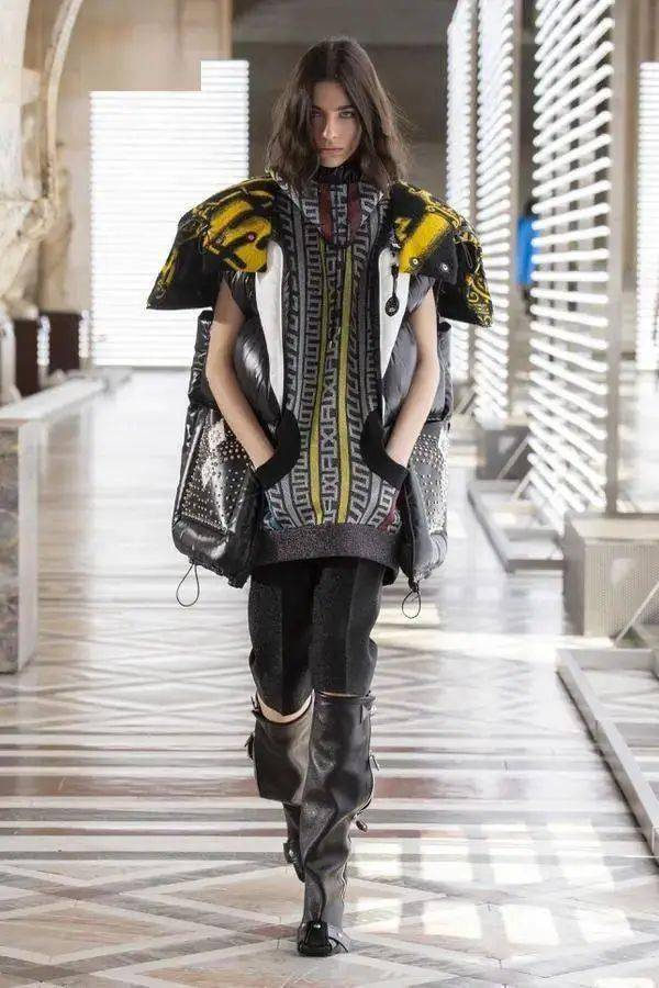 布面 2021/22/23秋冬羽绒服装设计趋势!设计指导丨2022 春夏女装流行面料