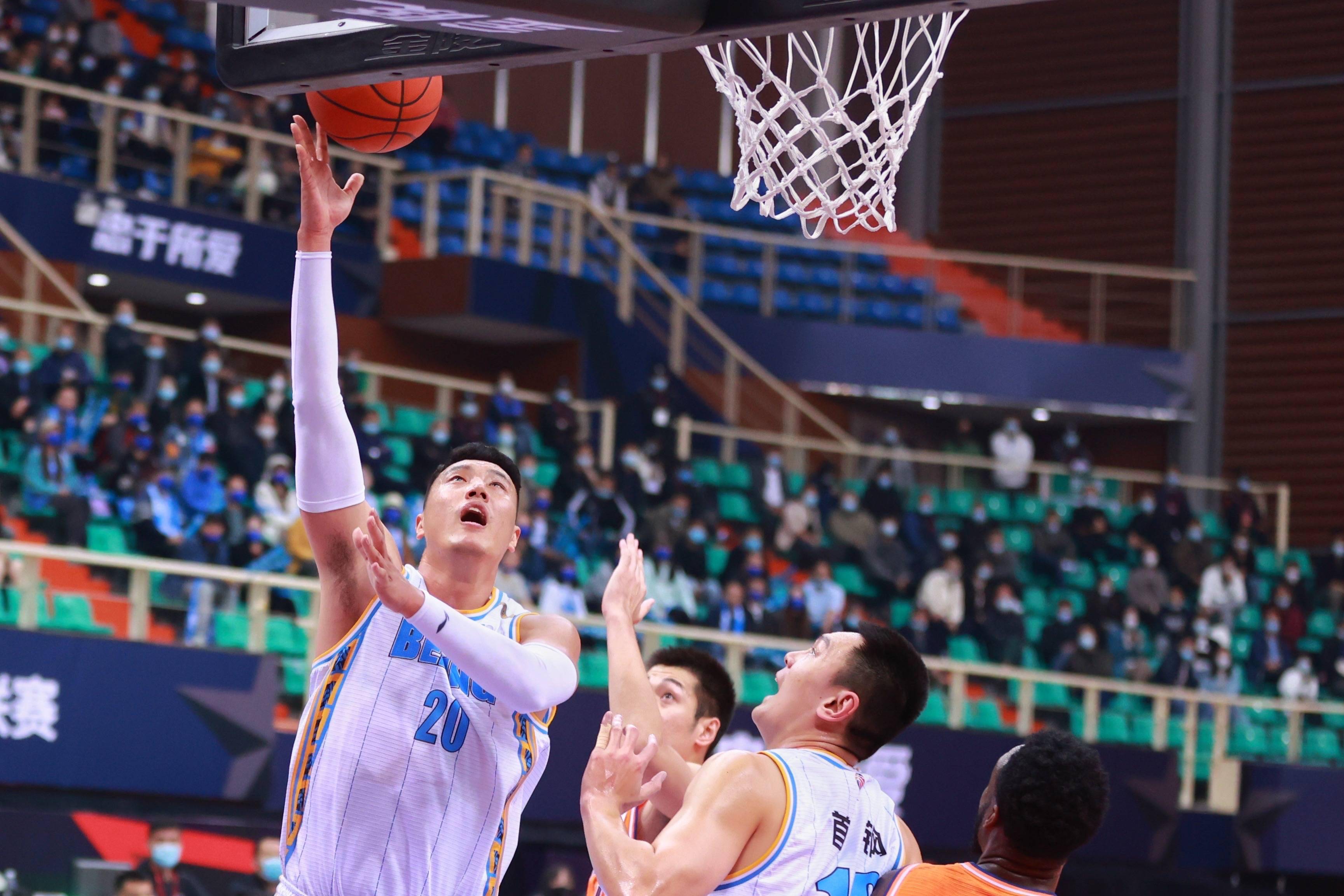 篮球——cba第一阶段:北京首钢胜上海久事