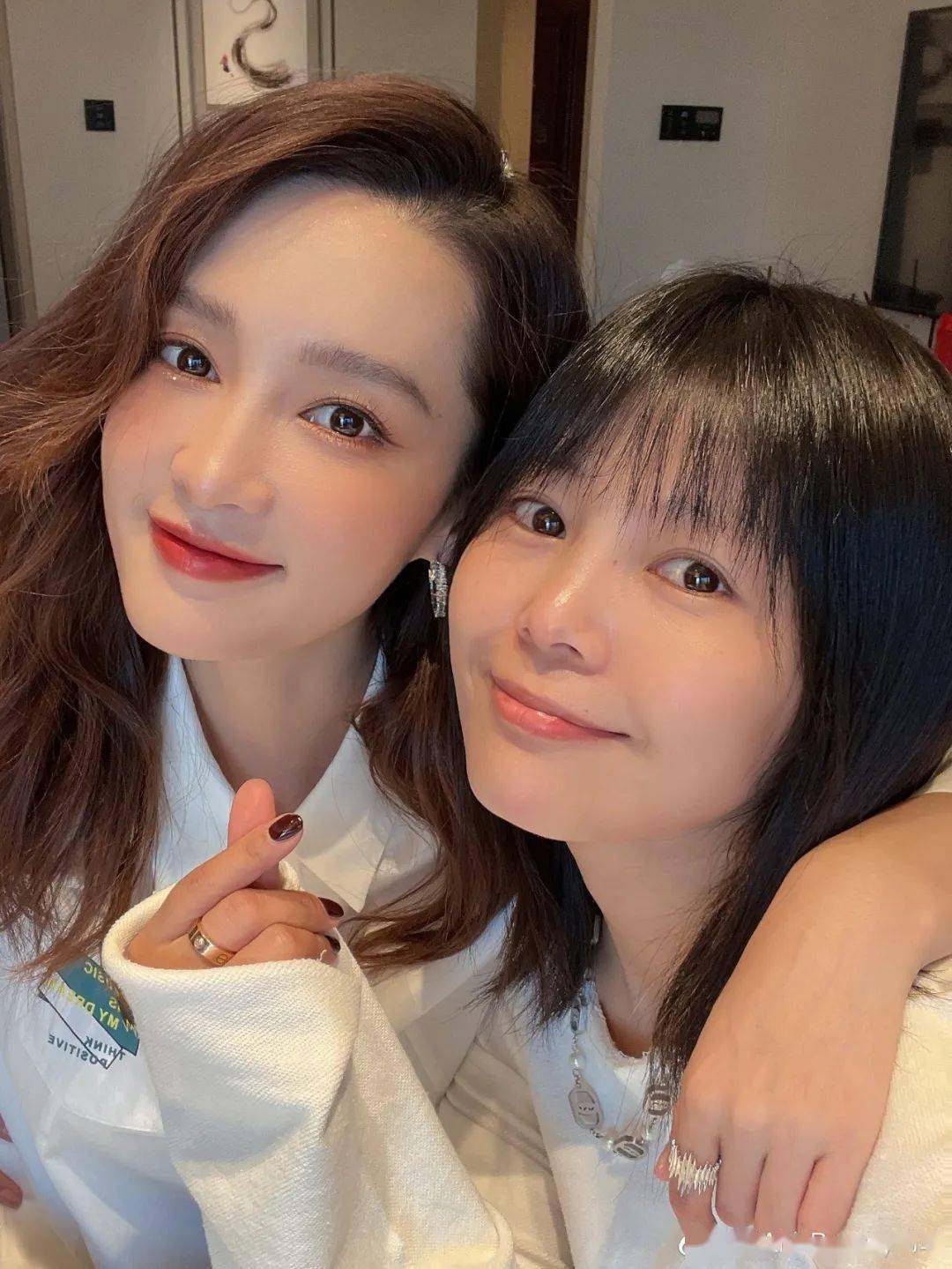 杨单欧阳娜娜火遍全网的甜欲风“千金妆”教科书来了！