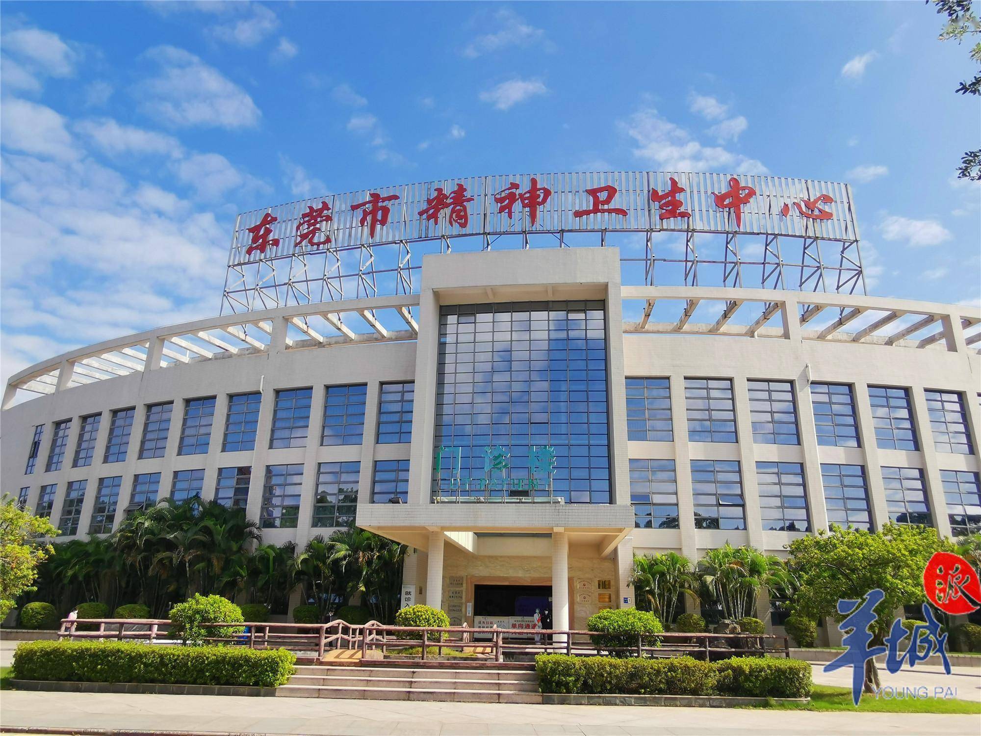 中心会对每一位来电者进行求助分类管理,主要分为一般性心理咨询,精神