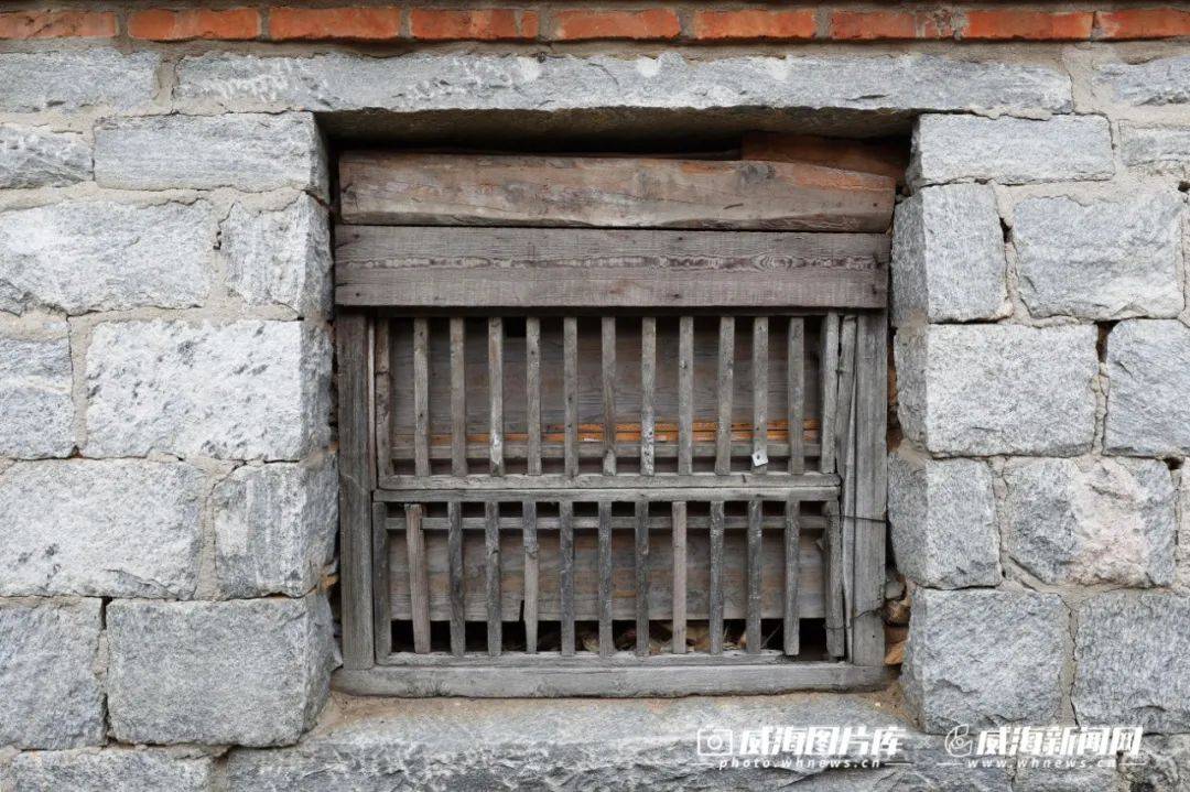 有一种乡愁来自威海的老窗