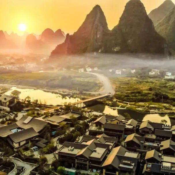 网红目的地丨阳朔三千漓抢购!开启漓江畔诗意假期,坐花海小火车、叹神仙下午茶、玩转童梦园、打卡天空之境...解锁新的度假方式_生活