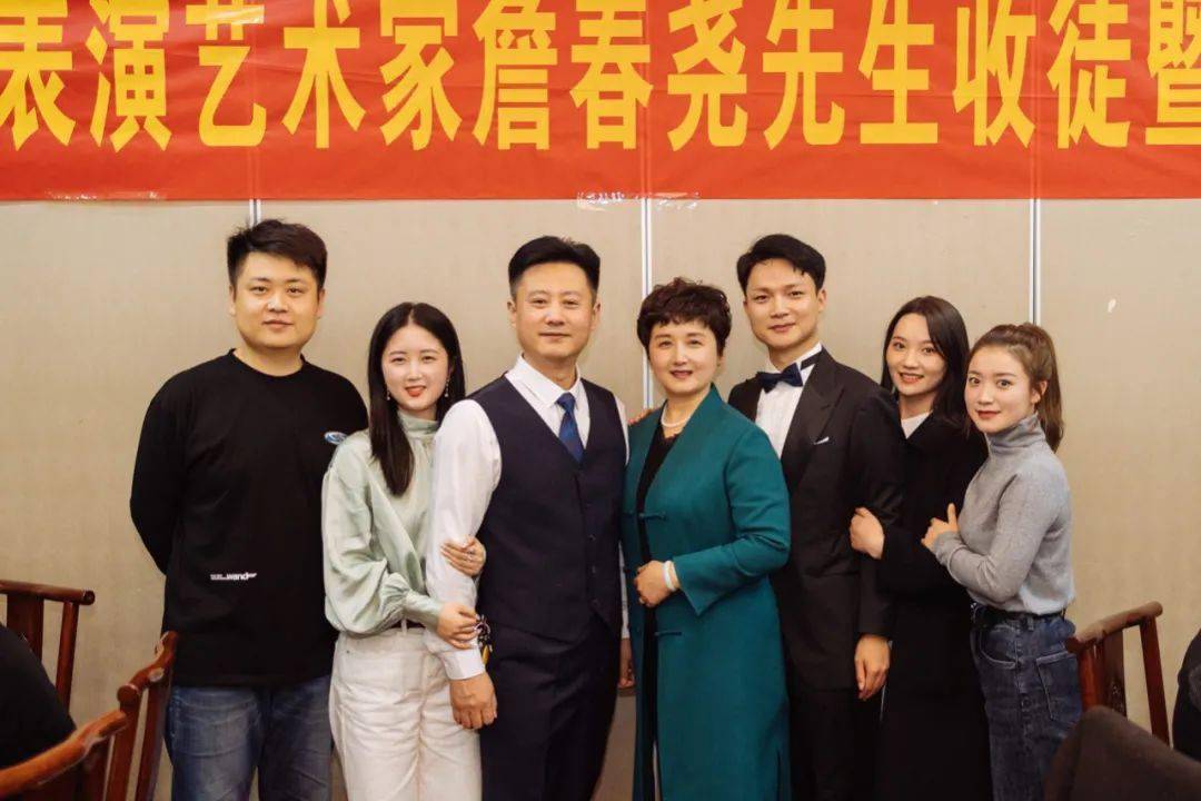 湖北省戏曲艺术剧院楚剧表演艺术家詹春尧首次收徒