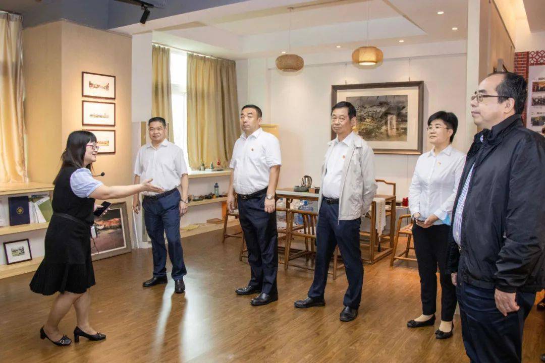 我校执行董事王树生博士一行到黎明大学参观调研