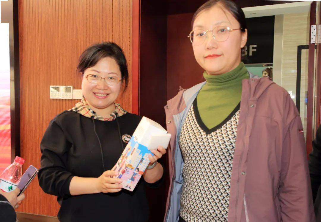 建筑公司工会主办单位:中国铁路工会中铁四局集团有限公司委员会