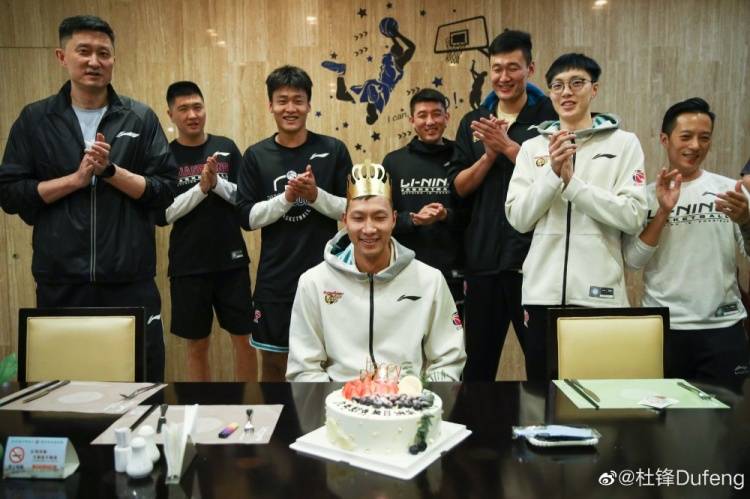 易建联|杜锋更博：9号新秀 始终如“易”——阿联生日快乐