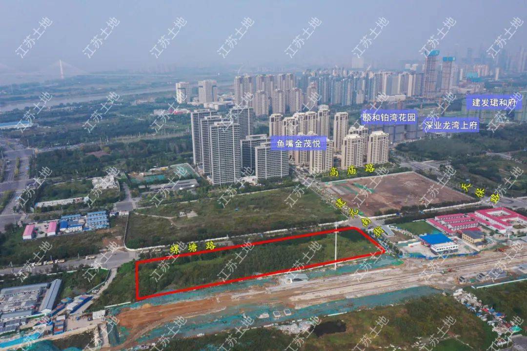 g111地块转让要求:(1)住宅建筑高度不低于35米;(2)为建设高品质新城