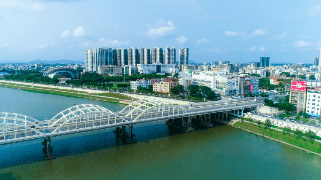 化州,奋起改变!_发展