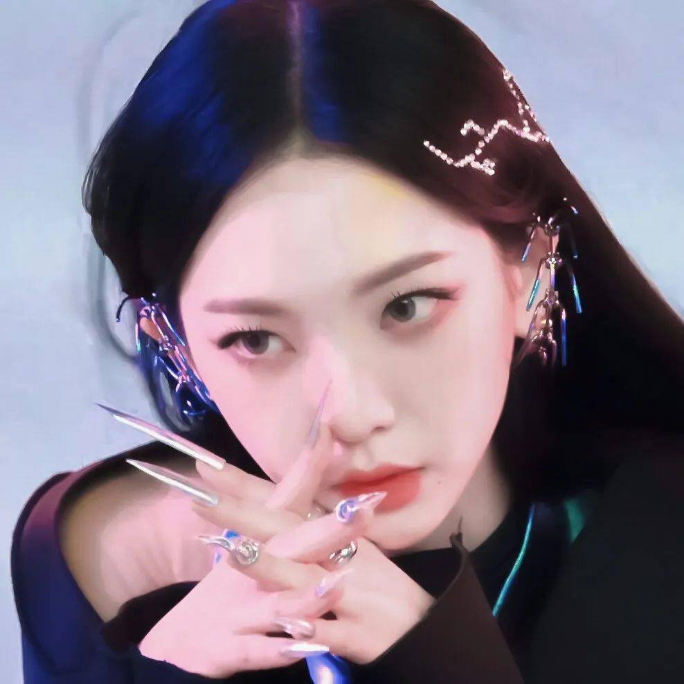 全网全网都在吹的AI脸美女，和Jennie“撞款”的颜值秘诀是什么？