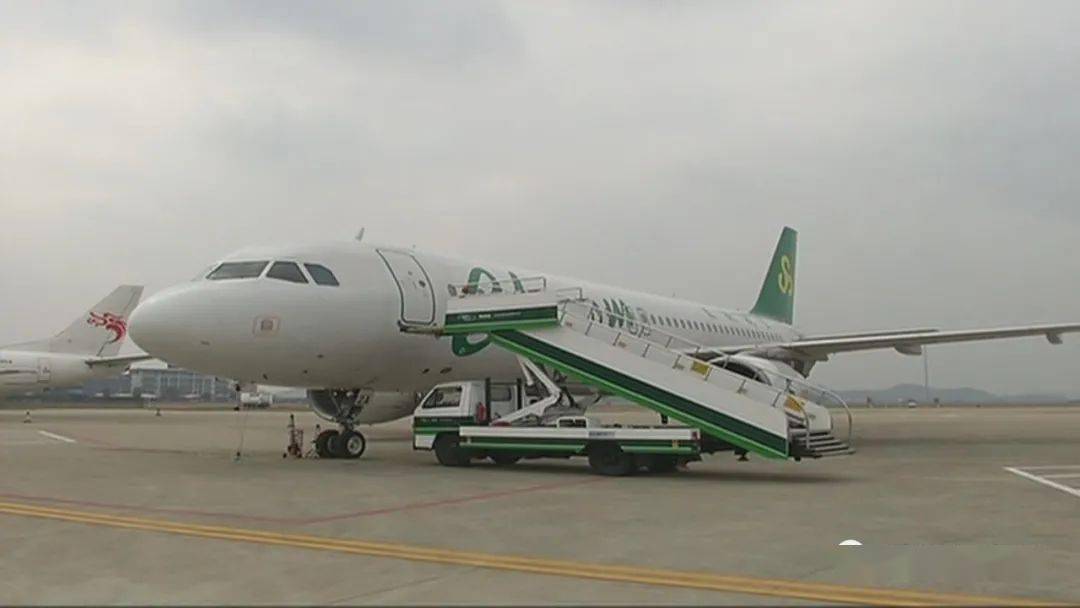 目前已开通揭阳潮汕机场前往汕头,揭阳,潮州,梅州,兴宁,丰顺,潮汕高铁