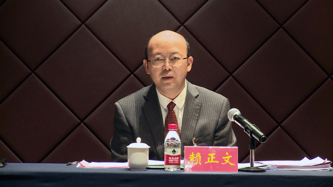 余学明说,政府工作报告政治站位高,成绩亮点多,工作举措实,令人振奋