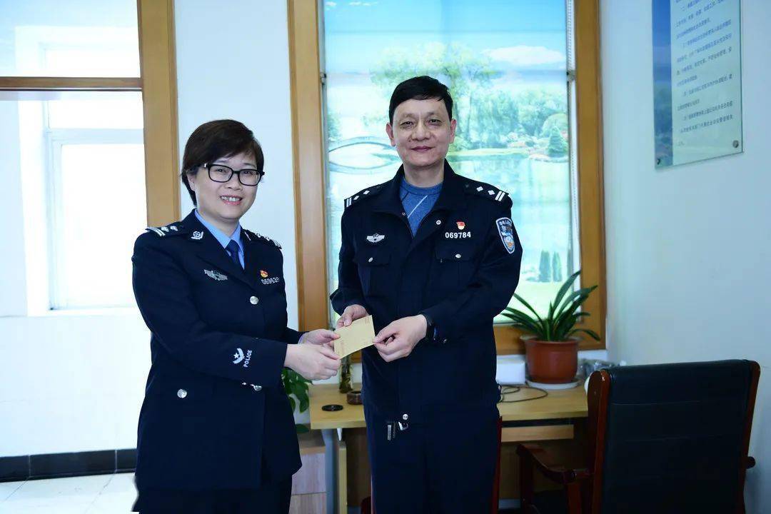 潘海华用情怀做好民警娘家人