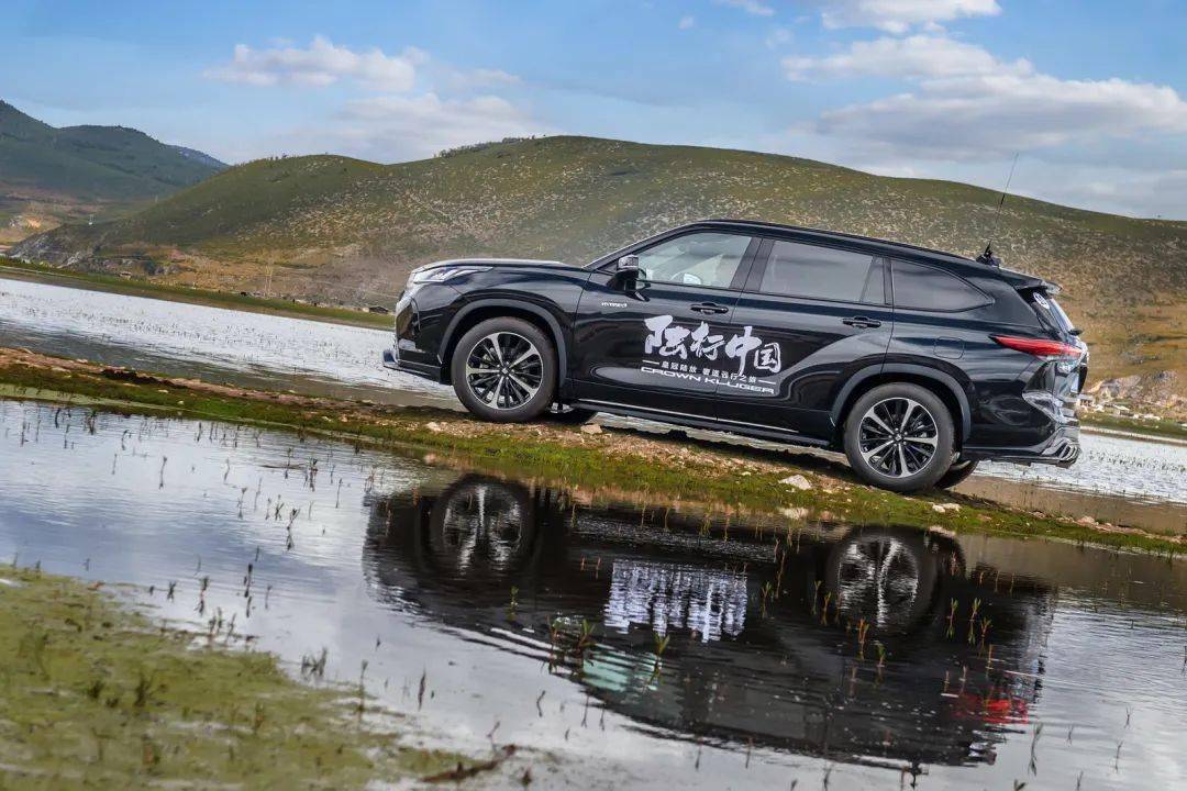 一汽丰田陆行中国正式启程体验高原下的皇冠陆放