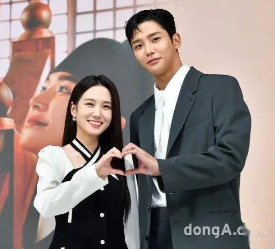 宋贤|“所有的瞬间都是名场面”！漫改新剧开播引发网友关注