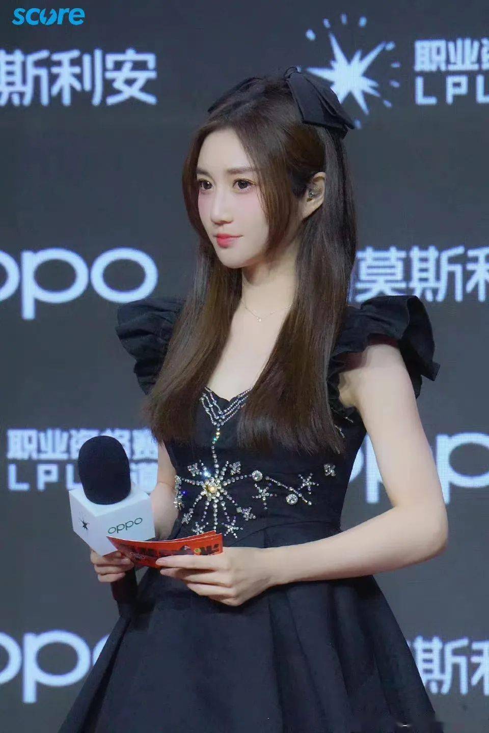 2021cfpl春季赛女主持图片