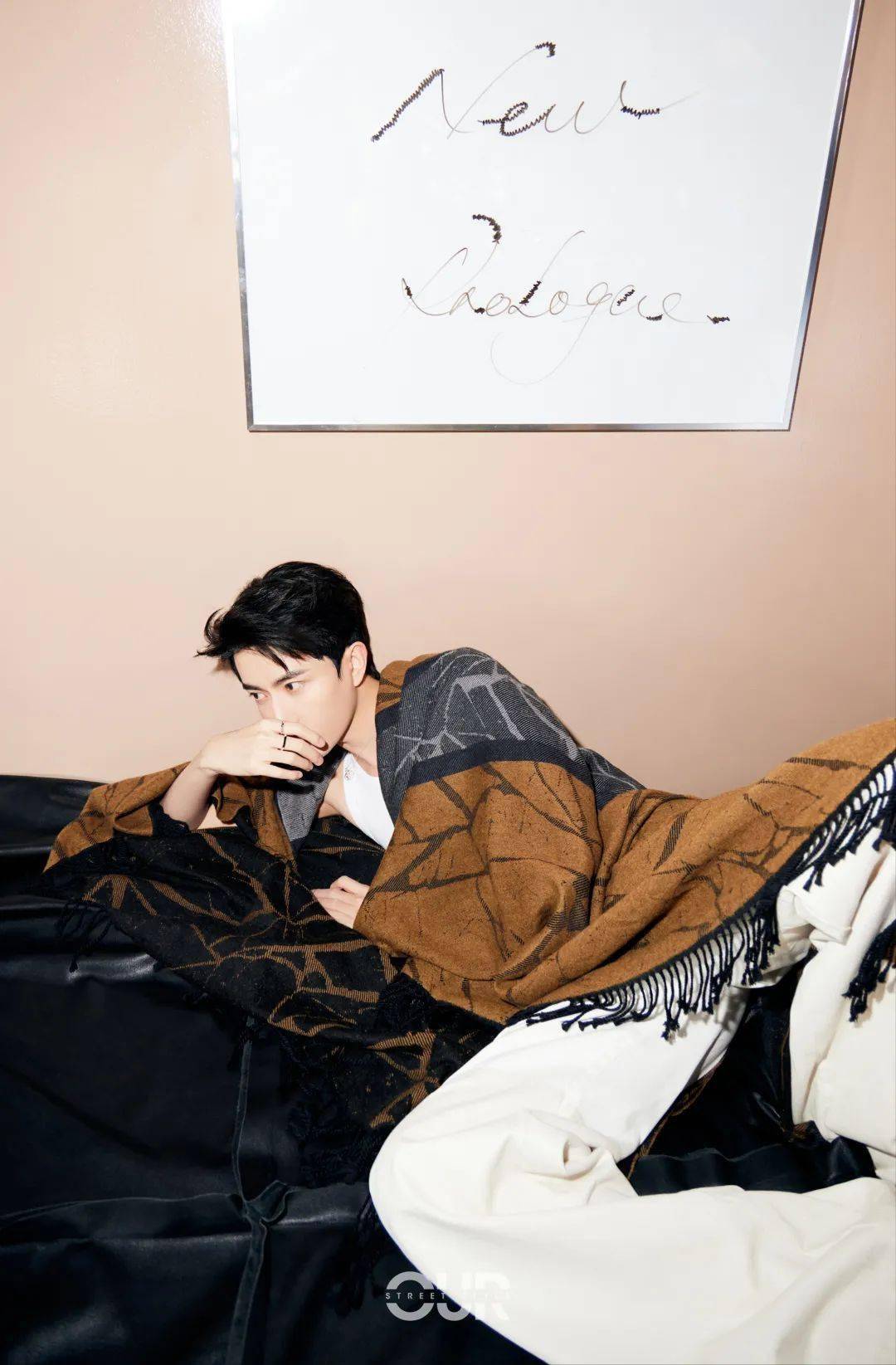 王佳文渐冷深秋，和于朦胧、刘恺威、张欣尧一起玩转时尚……