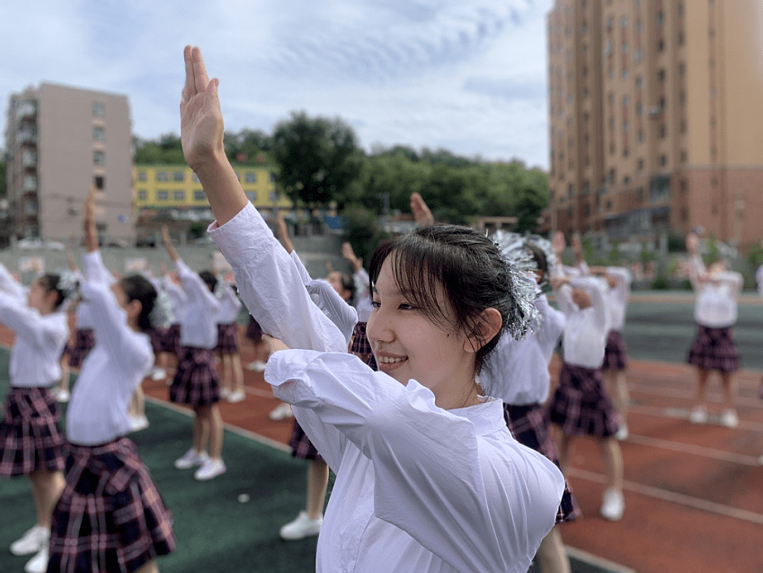 特色大课间丨大连市第七十七中学强国一代动出精彩