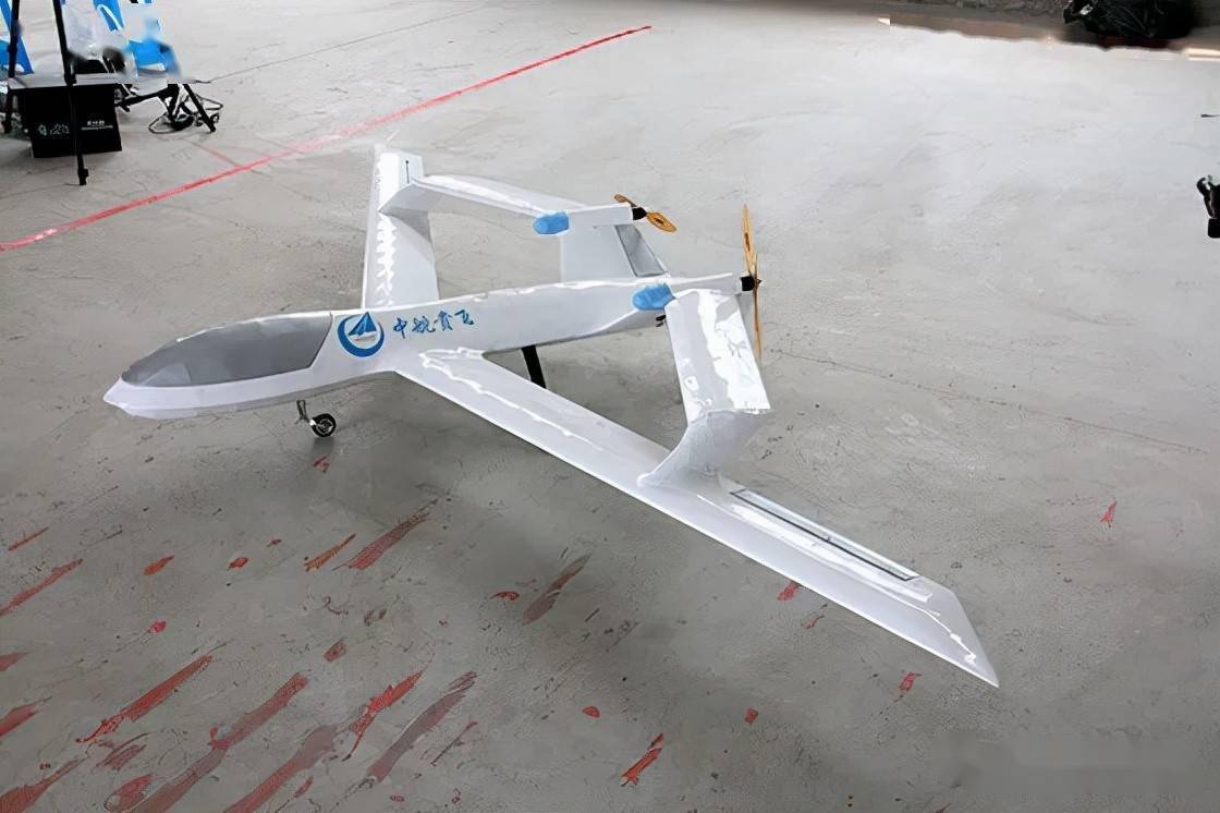 rw-24巡飞弹的这种机翼造型有什么讲究?_布局