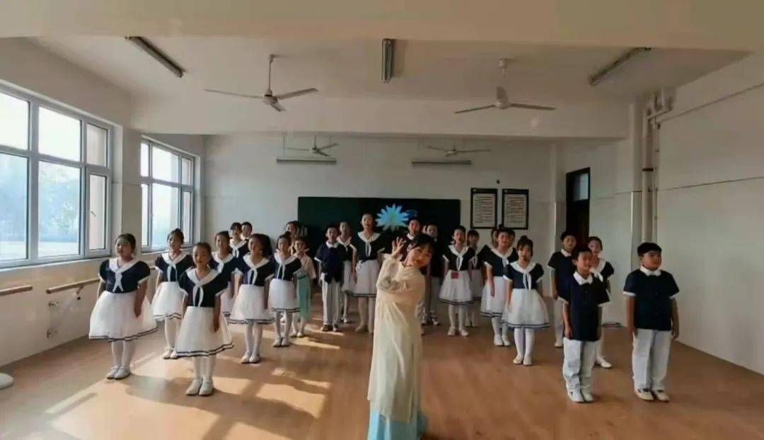 荷香莲韵化心间 经典诗文"咏"流传——阎楼镇小学荣获"阳谷县第三届小