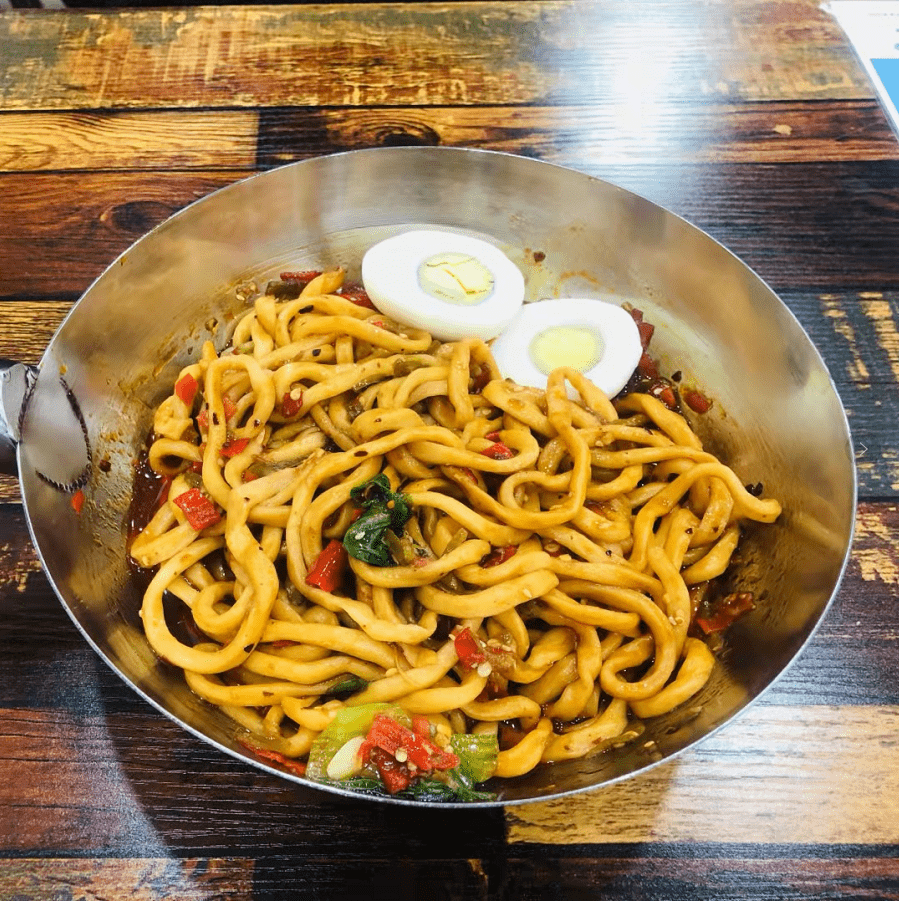 太原这碗7.9元的剁椒面!无限续面,还送香肠,鸡蛋,豆干._套餐