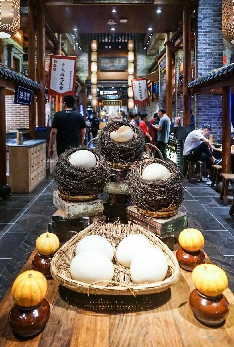 姥姥家春饼唐宴大枣驴肉姜山如此多娇迁安缸炉烧饼饹馇是唐山的特色名