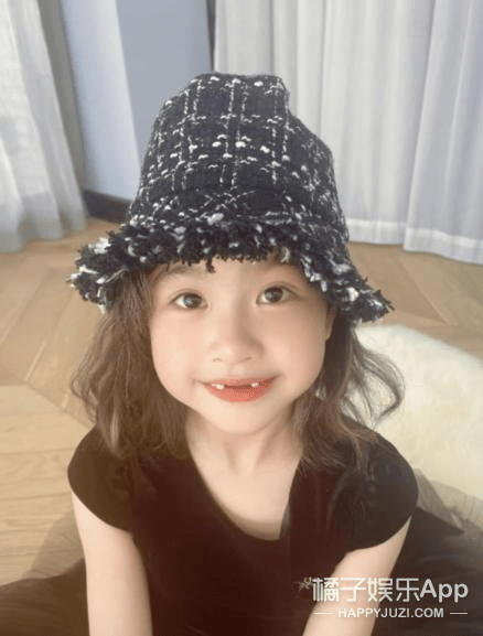 包文婧|还记得包贝尔的女儿饺子吗？她长大变美了！