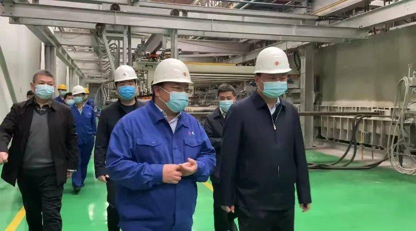 周东柯表示,为尽快将省党代会报告中勾画的宏伟蓝图变为美好现实,濮阳