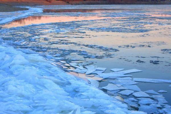 冰絮|绝美！黑龙江呼玛段进入流冰期