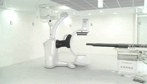 联影手术机器人图片