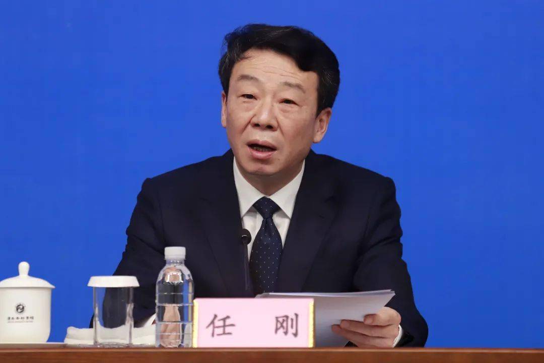 任刚答:临沂商城起步于改革开放初期,经过40多年发展,已成为中国规模