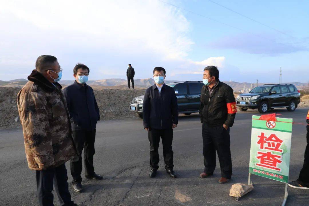 11月5日,县委书记张科灵在督查森林草原防火工作时强调,要严把防火"