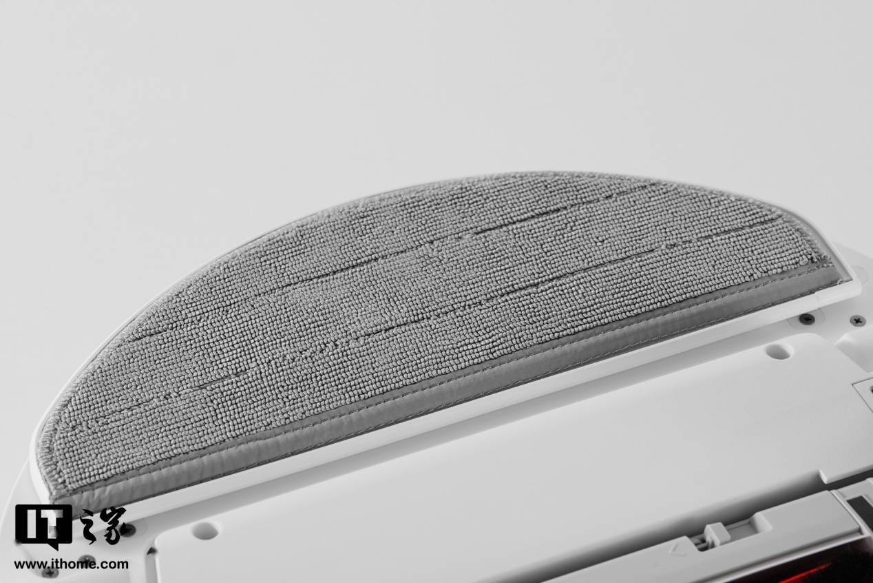 【IT之家开箱】米家免洗扫拖机器人图赏