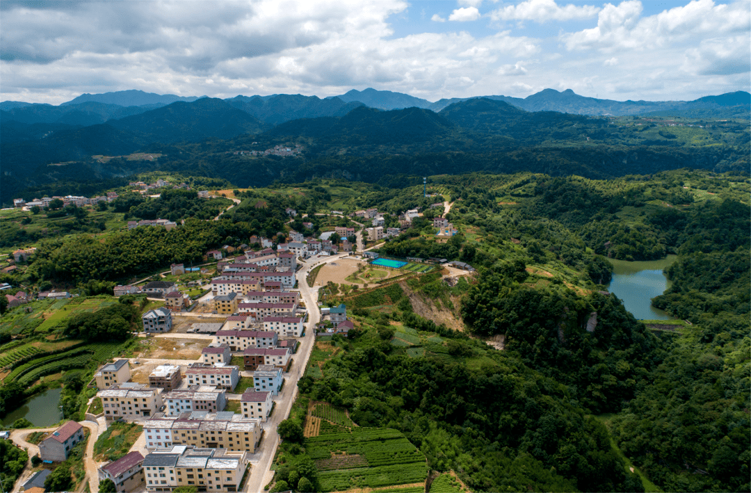 楊梅山村作為七星街道2021年aaa級旅遊創建村,集全力提升村莊環境,在