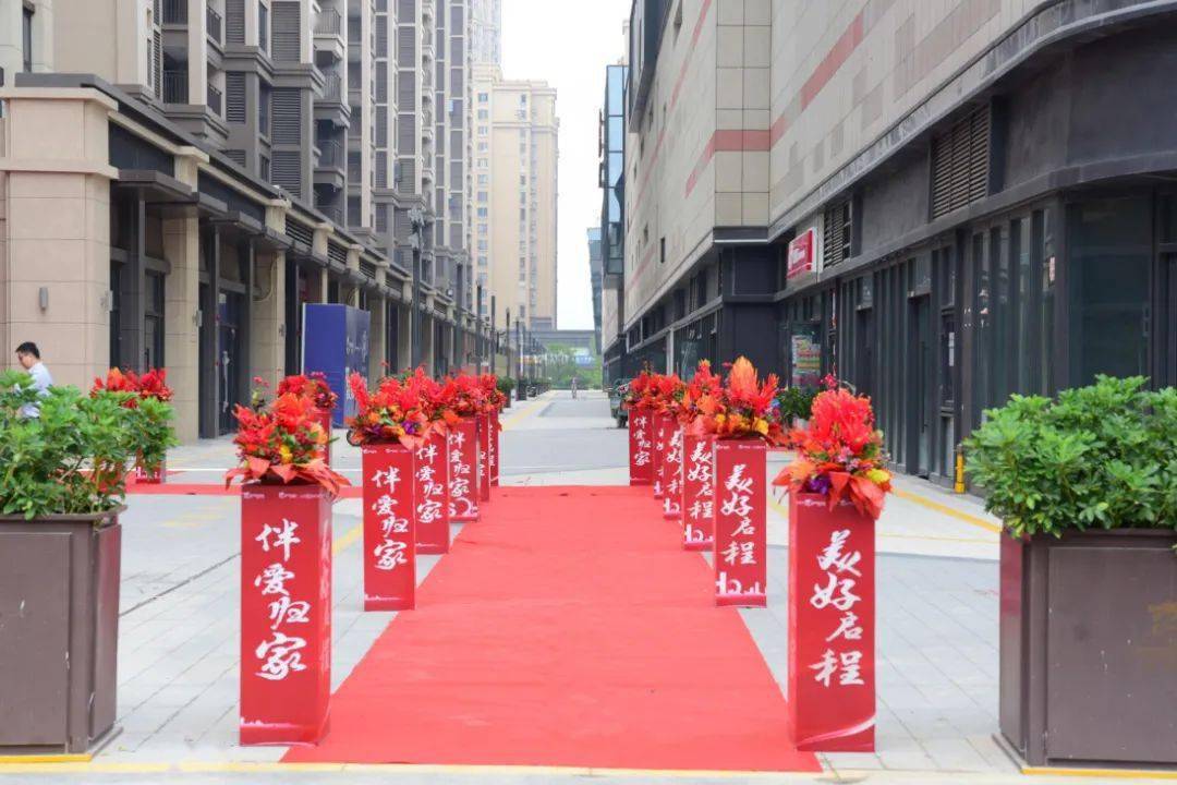 交房进行时宝龙广场珑寓实力见证众望所归