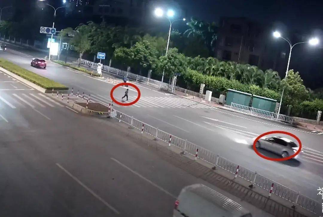 漳州一女子在斑马线上被撞!当场死亡!
