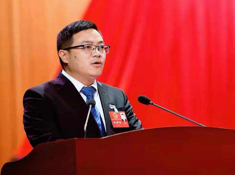 市十届人大一次会议第三次全体会议召开