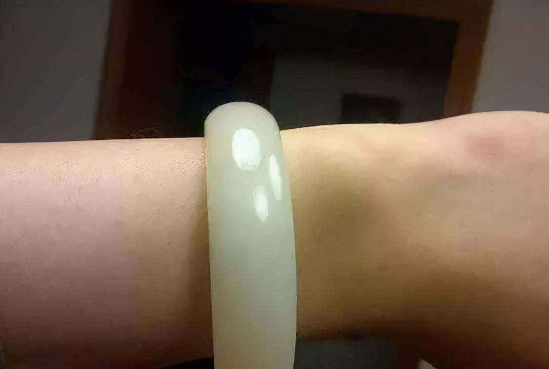 和田玉韩料的鉴别方法