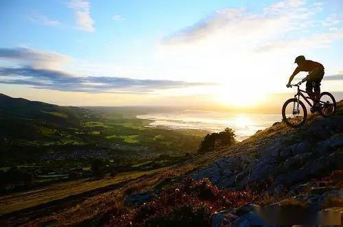 容颜|骑车VS不骑车，就是不同的人生体验！
