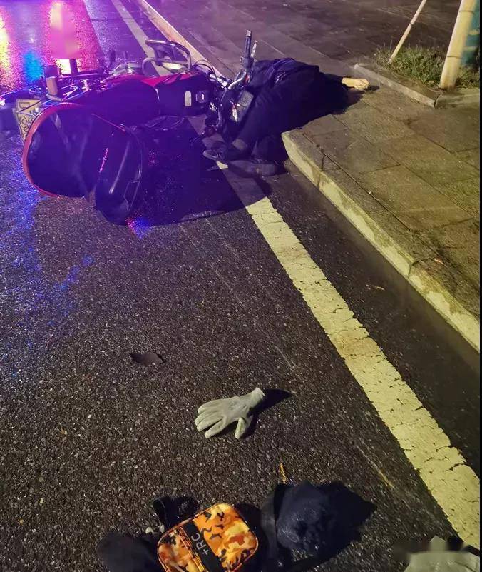 罗田男子路过车祸现场发现死者竟是自己的亲戚