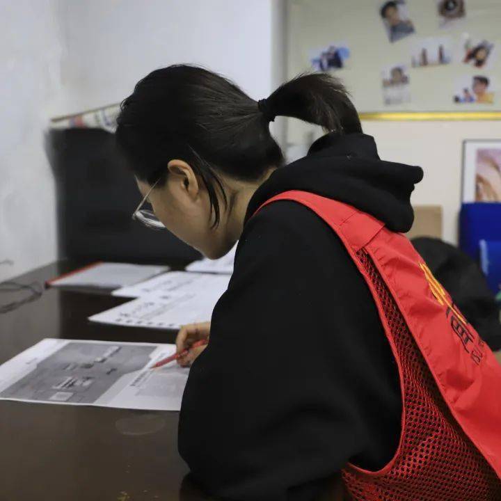 今天这篇微信推送留给他们