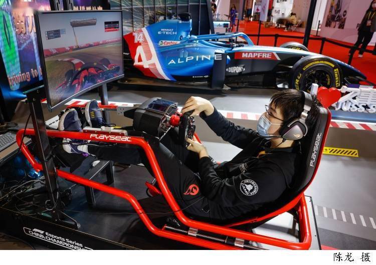 酷 在虚拟f1赛道上圆一回 赛车梦 电竞