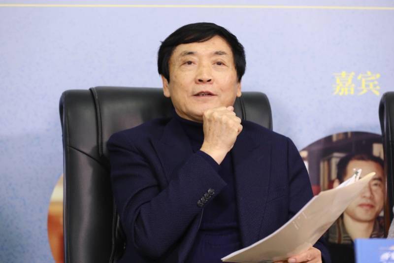 曹文轩|曹文轩等共话陀思妥耶夫斯基：他带给你理性与美感的双重震撼